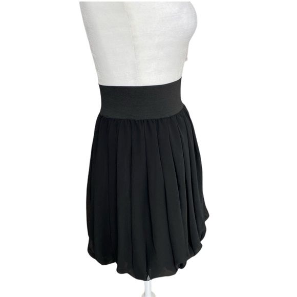 Aqua Bloomingdale's Black Pleated Mini Skirt Thick Band High Waist Size Small - Picture 5 of 13